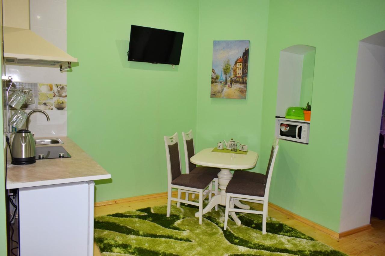 Apartments Provence تشيرنيفتسي المظهر الخارجي الصورة