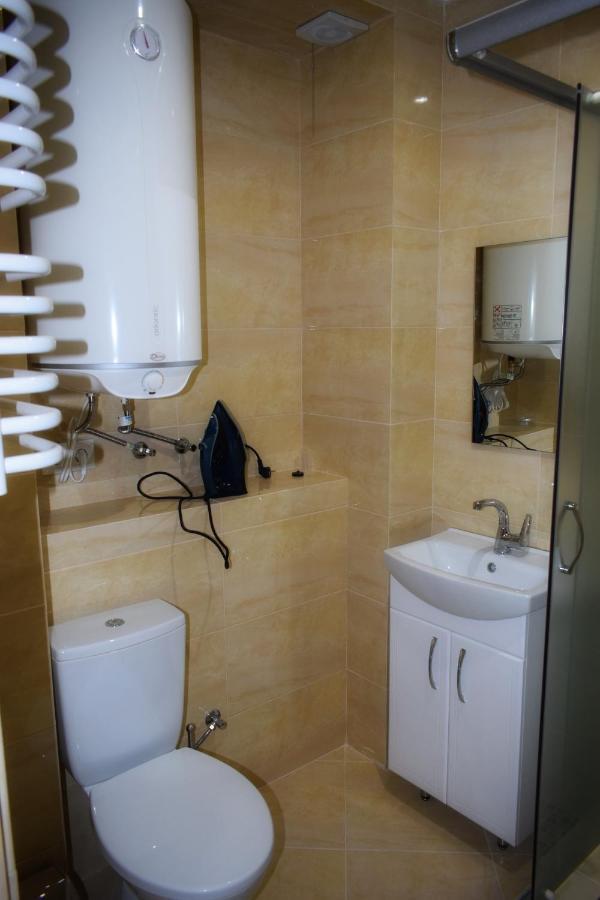 Apartments Provence تشيرنيفتسي المظهر الخارجي الصورة